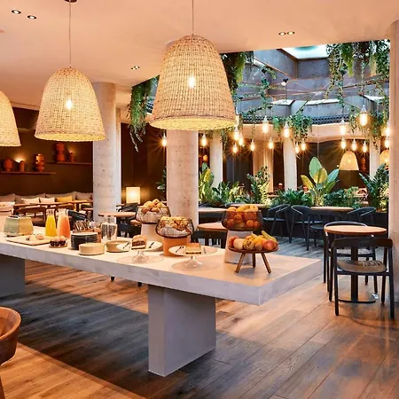 Hotel Le Bellune Paris