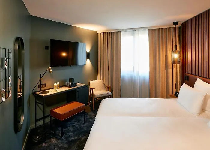 Hotel Le Bellune Paris